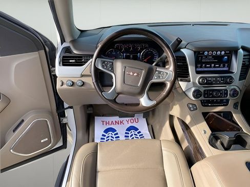 Used 2019 GMC Yukon SLT w/ Premium Edition AWD/4WD image 26