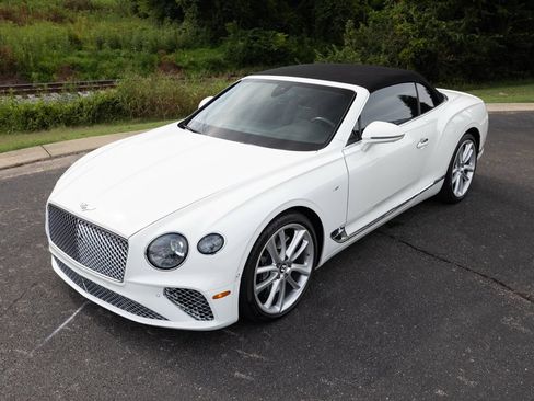 Used 2021 Bentley Continental GT V8 AWD/4WD image 64