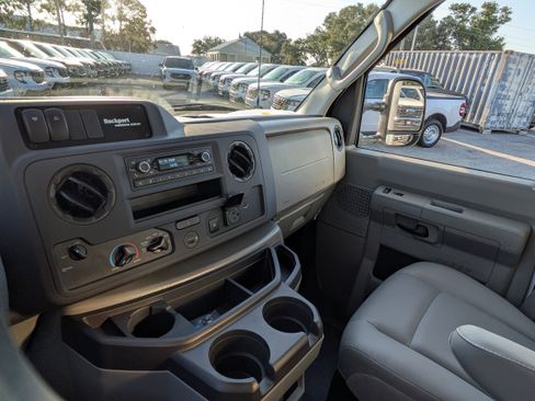 New 2026 Ford E-350 and Econoline 350 Super Duty w/ Power Equipment Group image 28