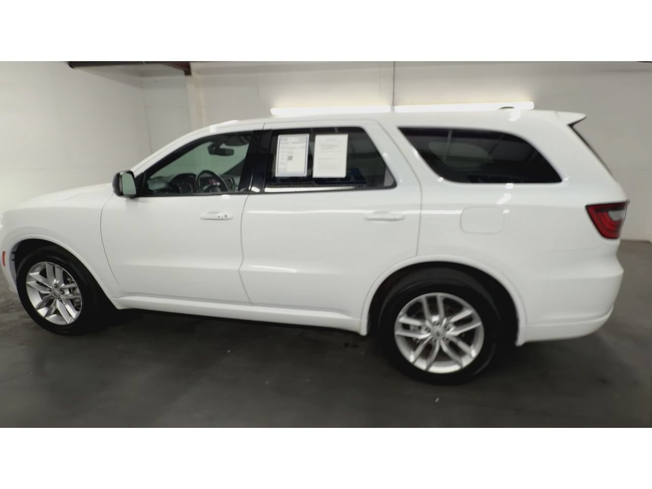 Used 2025 Dodge Durango GT AWD/4WD image 6