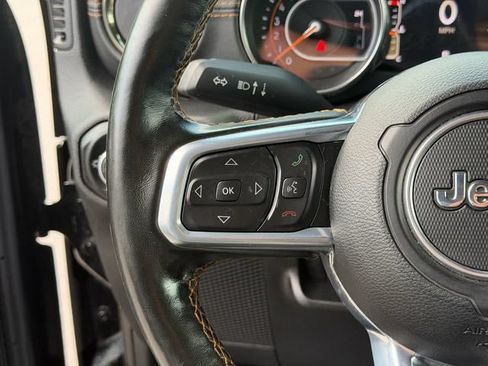 Used 2021 Jeep Gladiator Overland AWD/4WD image 13