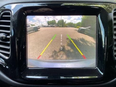 Used 2021 Jeep Compass Limited FWD image 20
