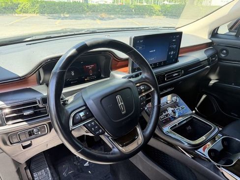 Used 2022 Lincoln Nautilus Reserve w/ Equipment Group 201A AWD/4WD image 13
