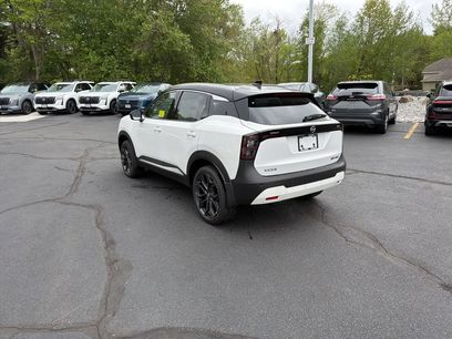 New 2026 Nissan Kicks SR