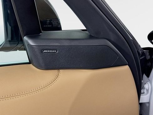 New 2026 Land Rover Range Rover SE image 21