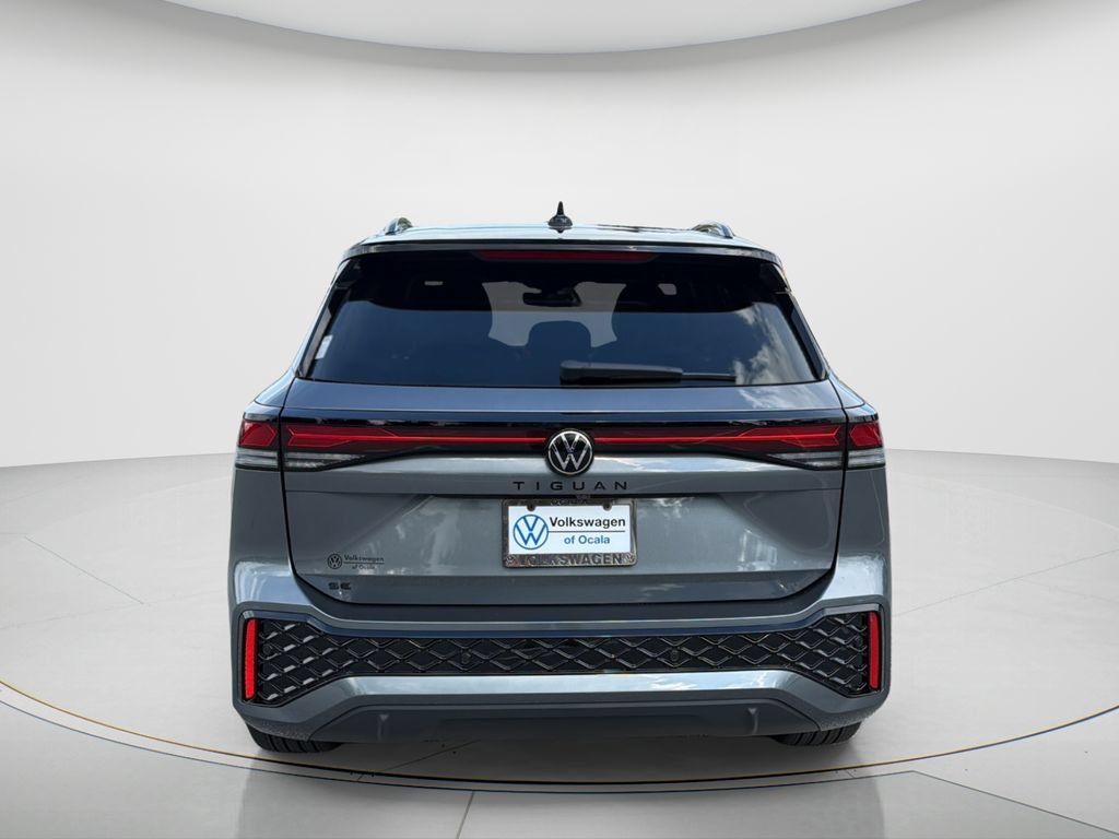 New 2026 Volkswagen Tiguan SE R-Line FWD image 6