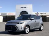 Used 2023 Kia Soul LX image 2