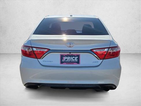 Used 2016 Toyota Camry XSE image 7