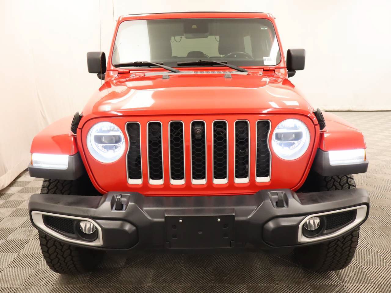 Used 2021 Jeep Wrangler Unlimited Sahara AWD/4WD image 4