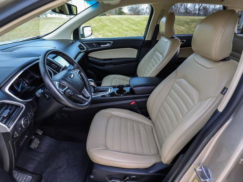 Used 2017 Ford Edge SEL w/ Equipment Group 201A image 36