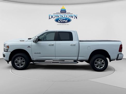 Used 2024 RAM 2500 Laramie AWD/4WD image 3