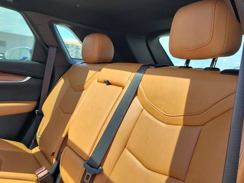 Used 2024 Cadillac XT5 Premium Luxury FWD image 12