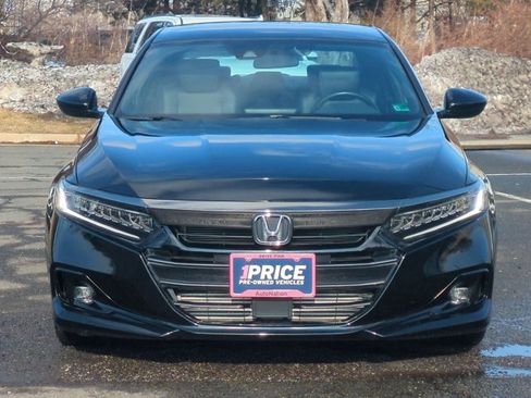Used 2022 Honda Accord Sport image 2