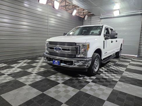 Used 2019 Ford F250 XL w/ Power Equipment Group image 42