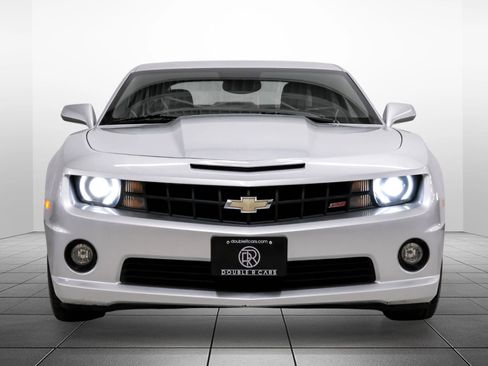 Used 2010 Chevrolet Camaro SS w/ RS Package image 5