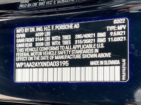 Used 2022 Porsche Cayenne AWD/4WD image 30
