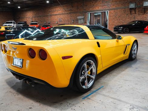 Used 2013 Chevrolet Corvette Grand Sport w/ 3LT Preferred Equipment Group RWD image 28