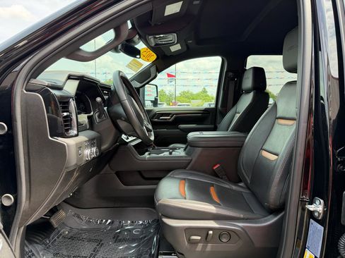 Used 2025 GMC Sierra 2500 AT4 AWD/4WD image 16