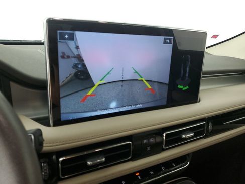 Certified 2023 Lincoln Nautilus AWD image 28