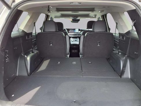Used 2024 Hyundai Palisade Limited AWD/4WD image 9
