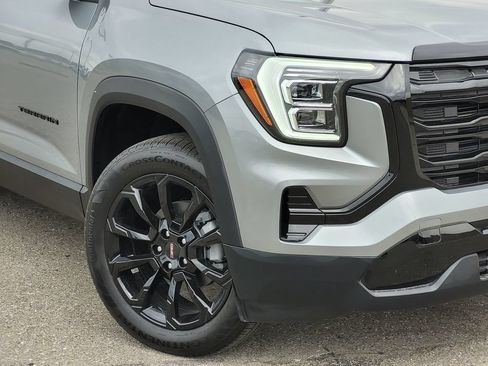New 2026 GMC Terrain Elevation w/ Black Edition FWD image 3