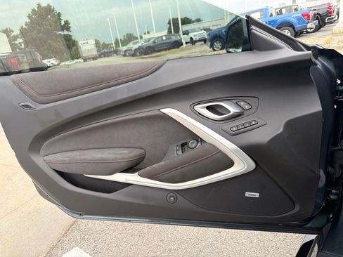 Used 2022 Chevrolet Camaro ZL1 RWD image 35