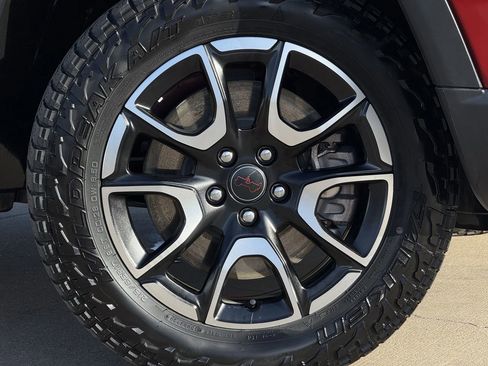 Used 2025 Jeep Compass Trailhawk image 9