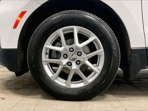 Used 2024 Chevrolet Equinox LT w/ LPO, Floor Liner Package image 7