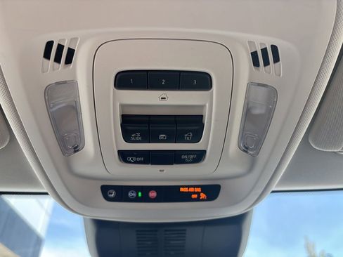 Certified 2024 Buick Envision Avenir AWD/4WD image 34