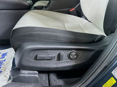 Certified 2023 Honda CR-V EX image 18