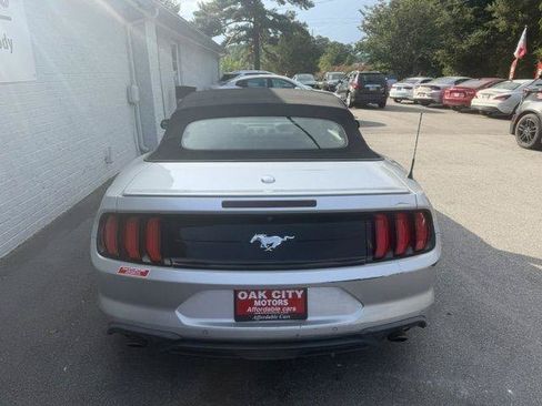 Used 2019 Ford Mustang Premium RWD image 6