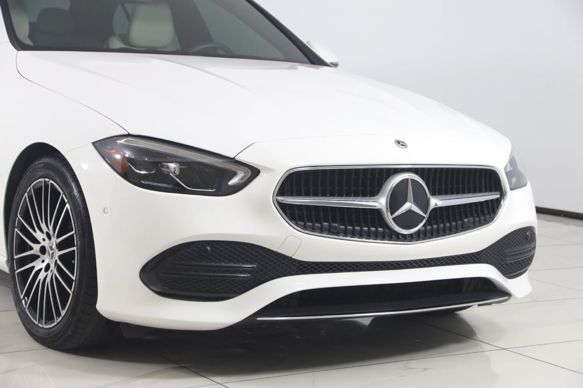 Used 2024 Mercedes-Benz C 300 4MATIC Sedan image 35