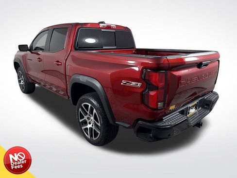 Used 2023 Chevrolet Colorado Z71 w/ Z71 Convenience Package 2 image 6