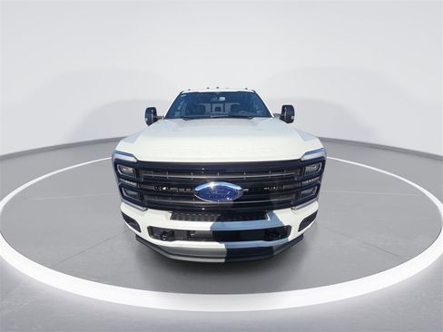 New 2026 Ford F350 Platinum image 3