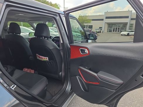 Used 2023 Kia Soul GT-Line w/ GT-Line Technology Package image 9
