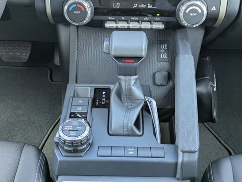 New 2026 Toyota Tacoma TRD Off-Road AWD/4WD image 19