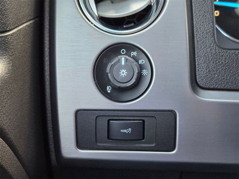 Used 2014 Ford F150 Limited image 20