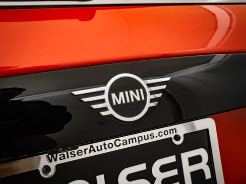 Used 2019 MINI Cooper 2-Door Hardtop FWD image 17