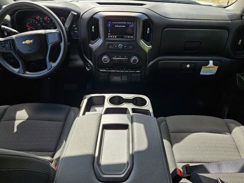 New 2025 Chevrolet Silverado 1500 Custom image 6