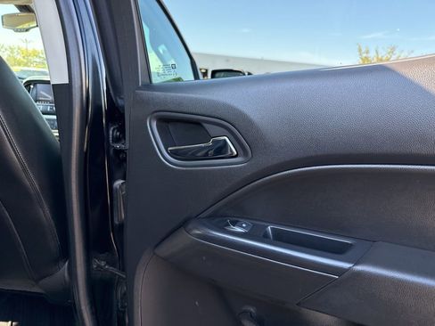 Used 2020 Chevrolet Colorado ZR2 image 21