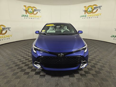 Used 2025 Toyota Corolla XSE FWD image 2