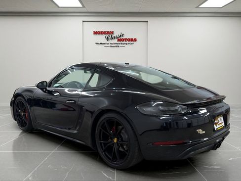 Used 2018 Porsche 718 Cayman GTS RWD image 5