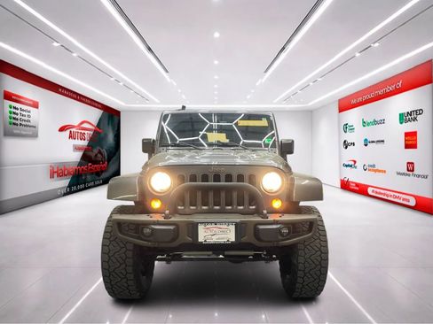 Used 2016 Jeep Wrangler Sahara AWD/4WD image 3