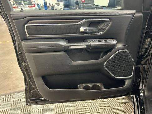 Used 2025 RAM 1500 Laramie AWD/4WD image 16