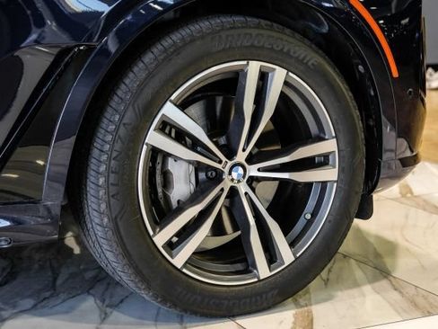 Used 2023 BMW X7 xDrive40i w/ M Sport Package AWD/4WD image 67
