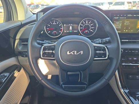 Certified 2023 Kia Carnival EX image 26