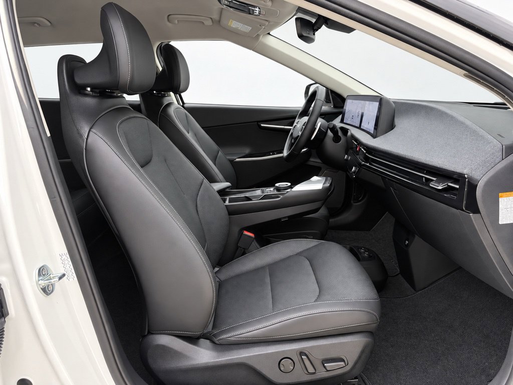 Used 2023 Kia EV6 Wind w/ Wind Technology Package AWD/4WD image 20