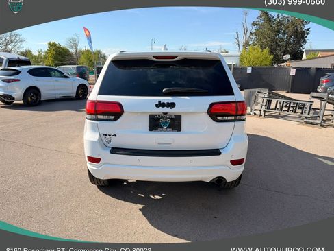 Used 2020 Jeep Grand Cherokee Altitude AWD/4WD image 5
