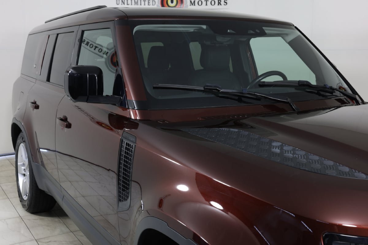 Used 2023 Land Rover Defender 130 First Edition AWD/4WD image 39