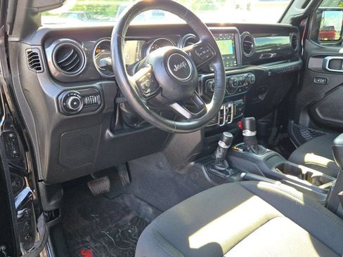 Used 2022 Jeep Wrangler Unlimited Sport AWD/4WD image 26